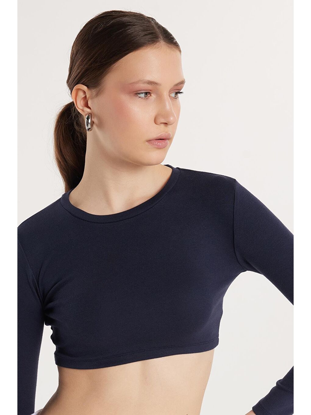 Kadın Slim Fit Modal Kumaş Pamuklu Bisiklet Yaka Lacivert Bluz-2