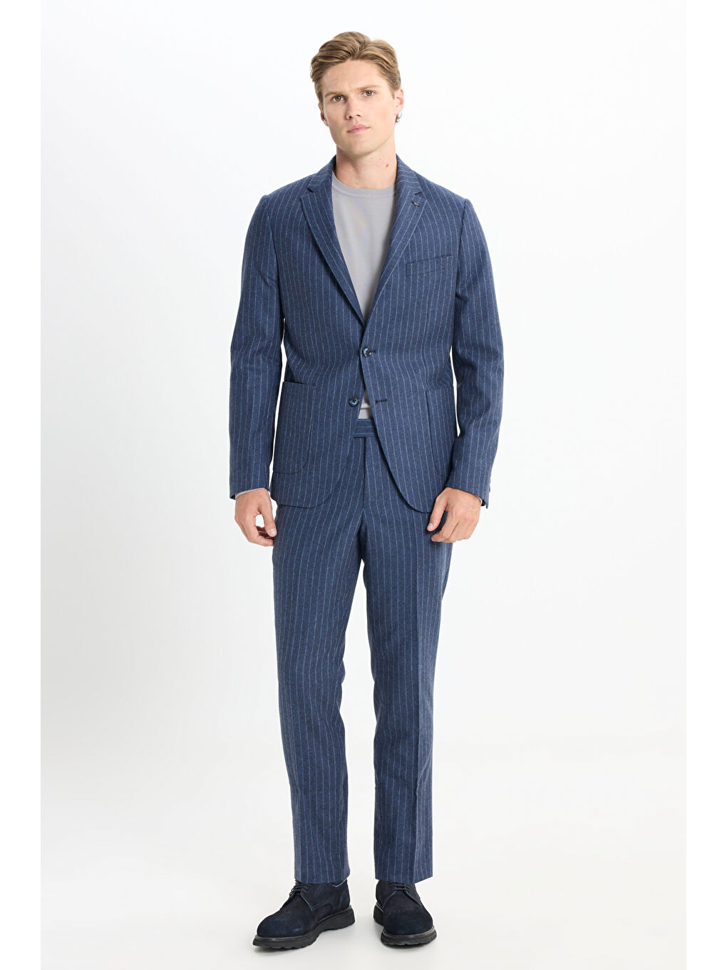 Erkek Mavi Yünlü Sıcak Tutan Slim Fit Dar Kesim Kırlangıç Yaka Kapak Cepli Çizgili Takım Elbise-3