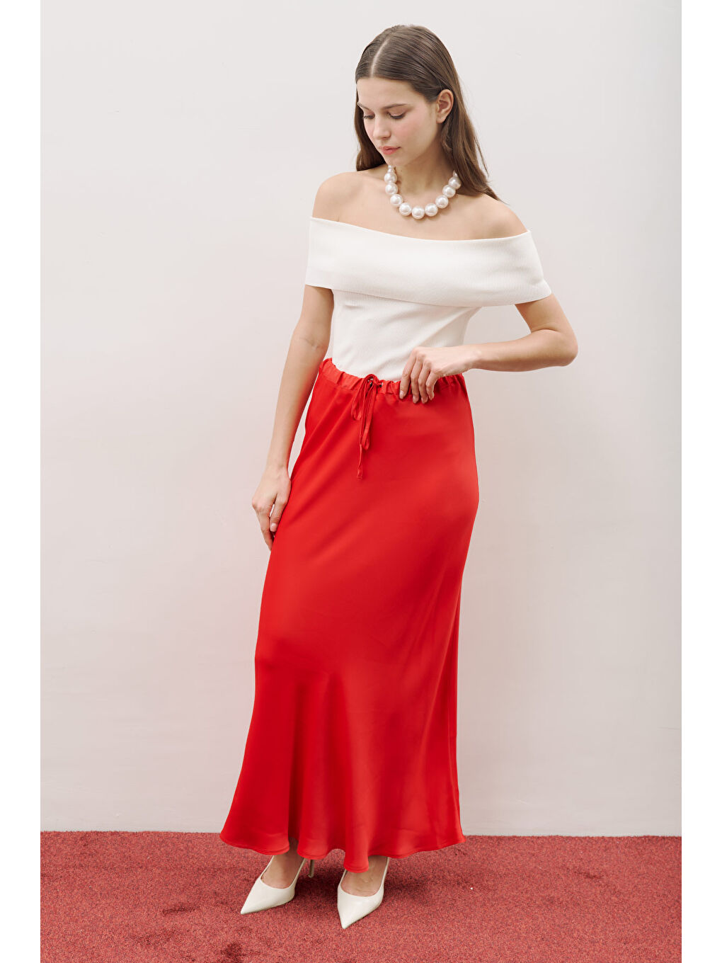 Bel Ayarlamalı Saten Etek Kırmızı-2