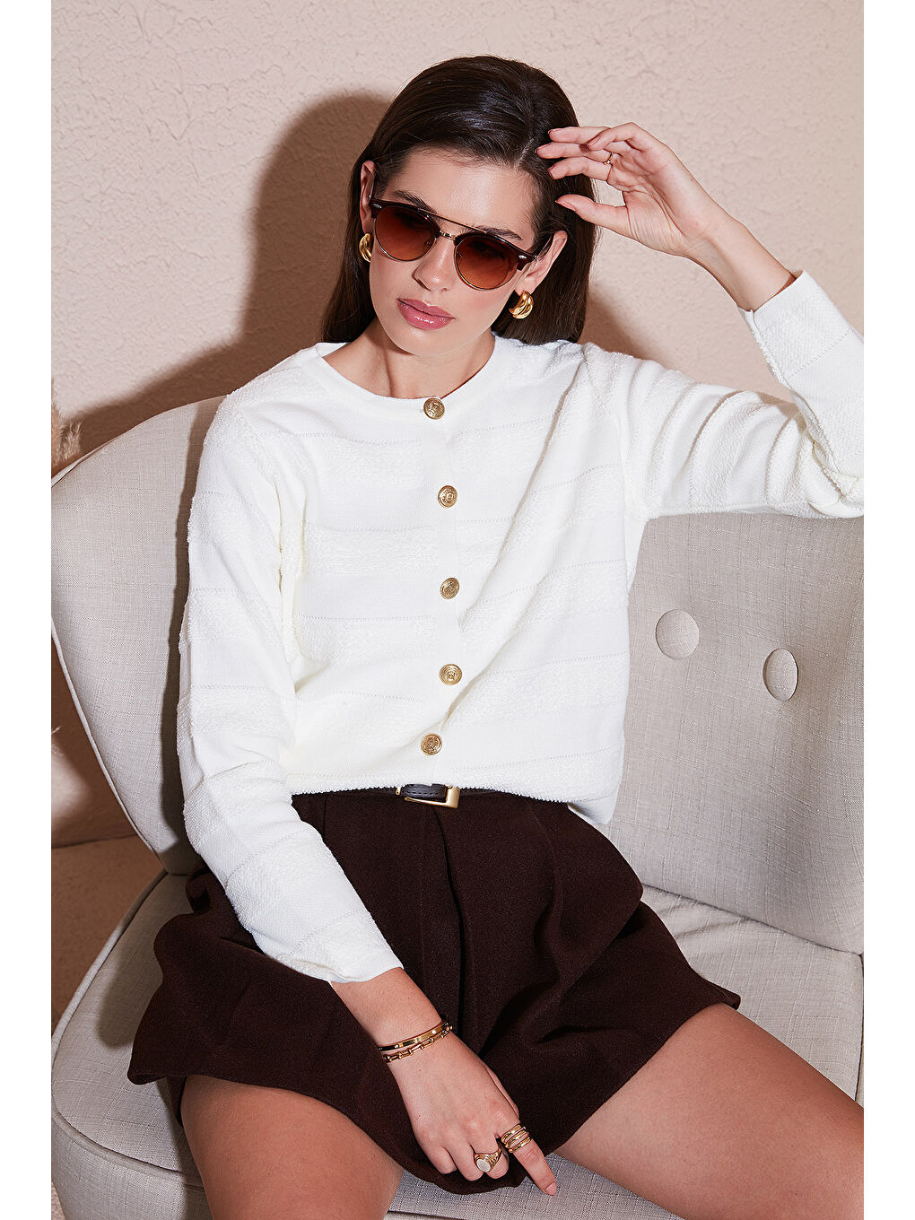 Ekru Premium Regular Fit Bisiklet Yaka Düğmeli Dokulu Triko Hırka 680HI00337-1