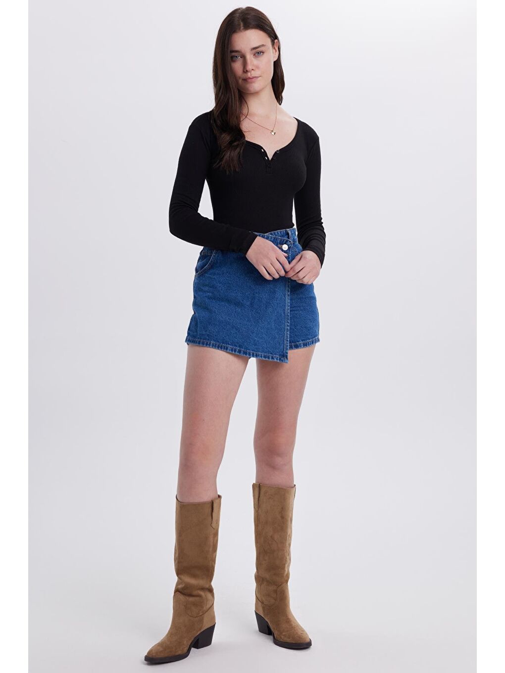 Kadın Slim Fit Dar Kesim Pamuklu V Yaka Siyah Bluz-3