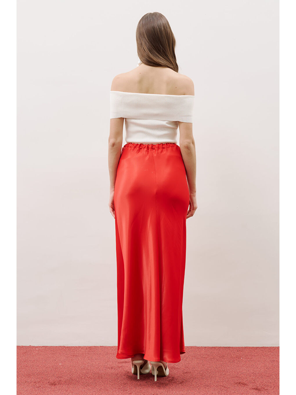 Bel Ayarlamalı Saten Etek Kırmızı-5