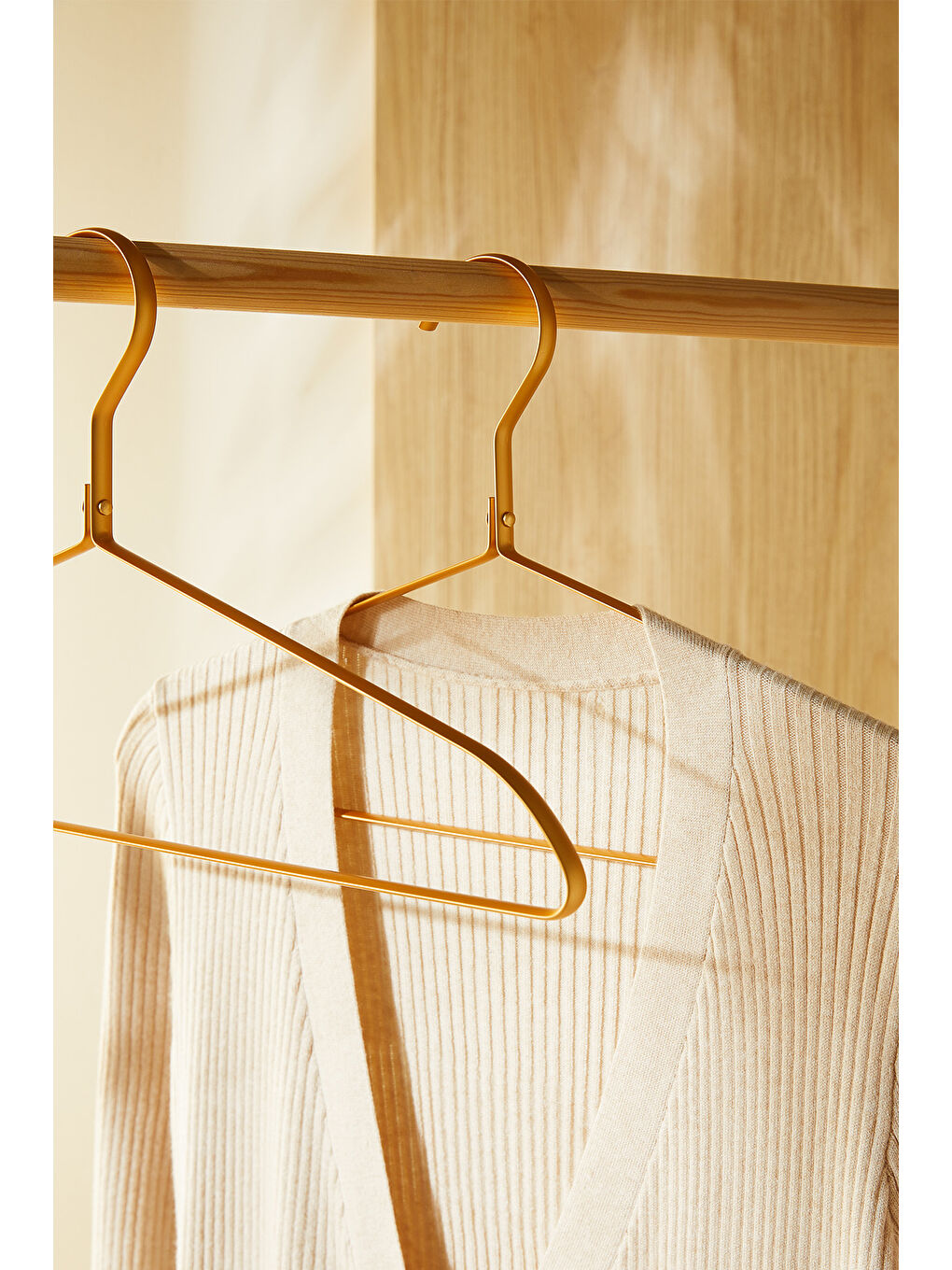 Sarı 2'li Altın Renk Metal Giysi Askısı 21.5 x 42 x 1 cm-3