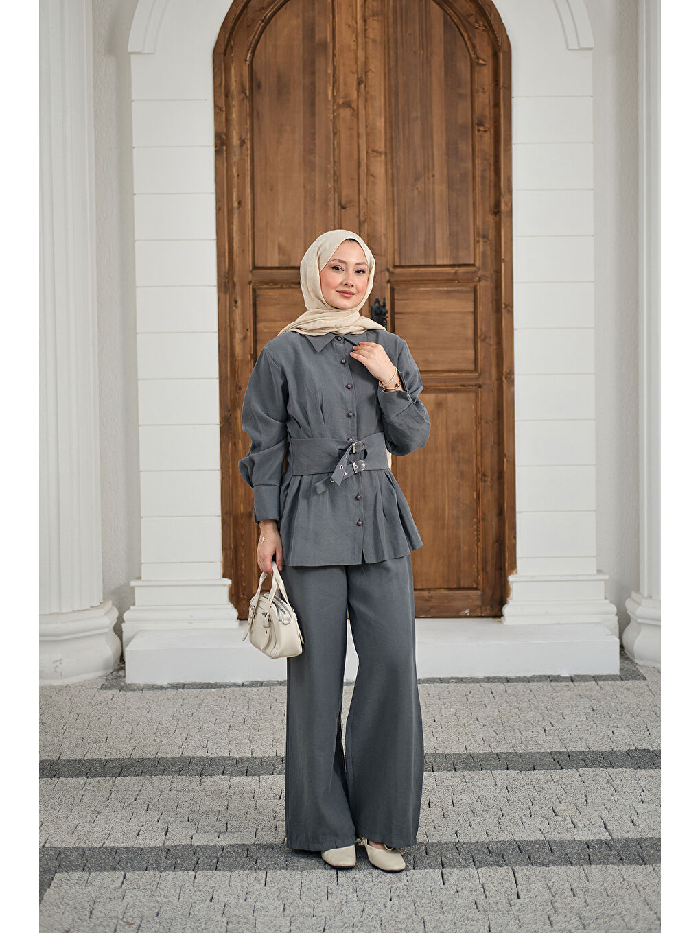 Kadın Beli Pile Detay İki Kemerli Gömlek Yaka Takım Gri-1