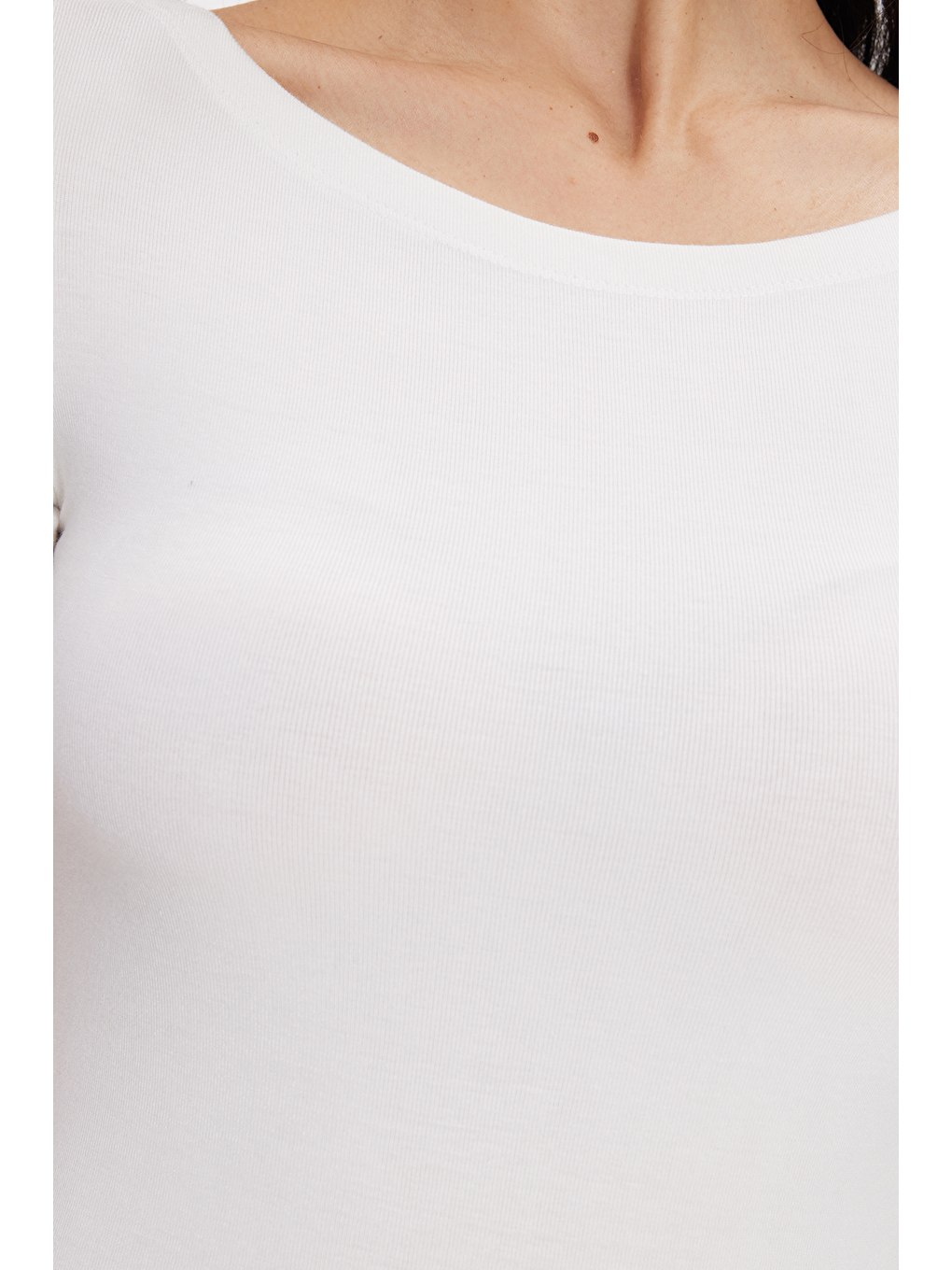 Kadın Slim Fit Dar Kesim Pamuklu Yumuşak Dokulu Kısa Kollu Kayık Yaka Beyaz Tişört-4