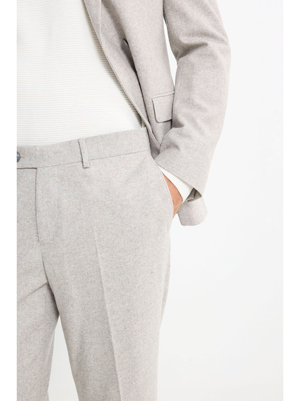 Bej Erkek Taş Yünlü Slim Fit Dar Kesim Kırlangıç Yaka Kapak Cepli Kruvaze Takım Elbise-5