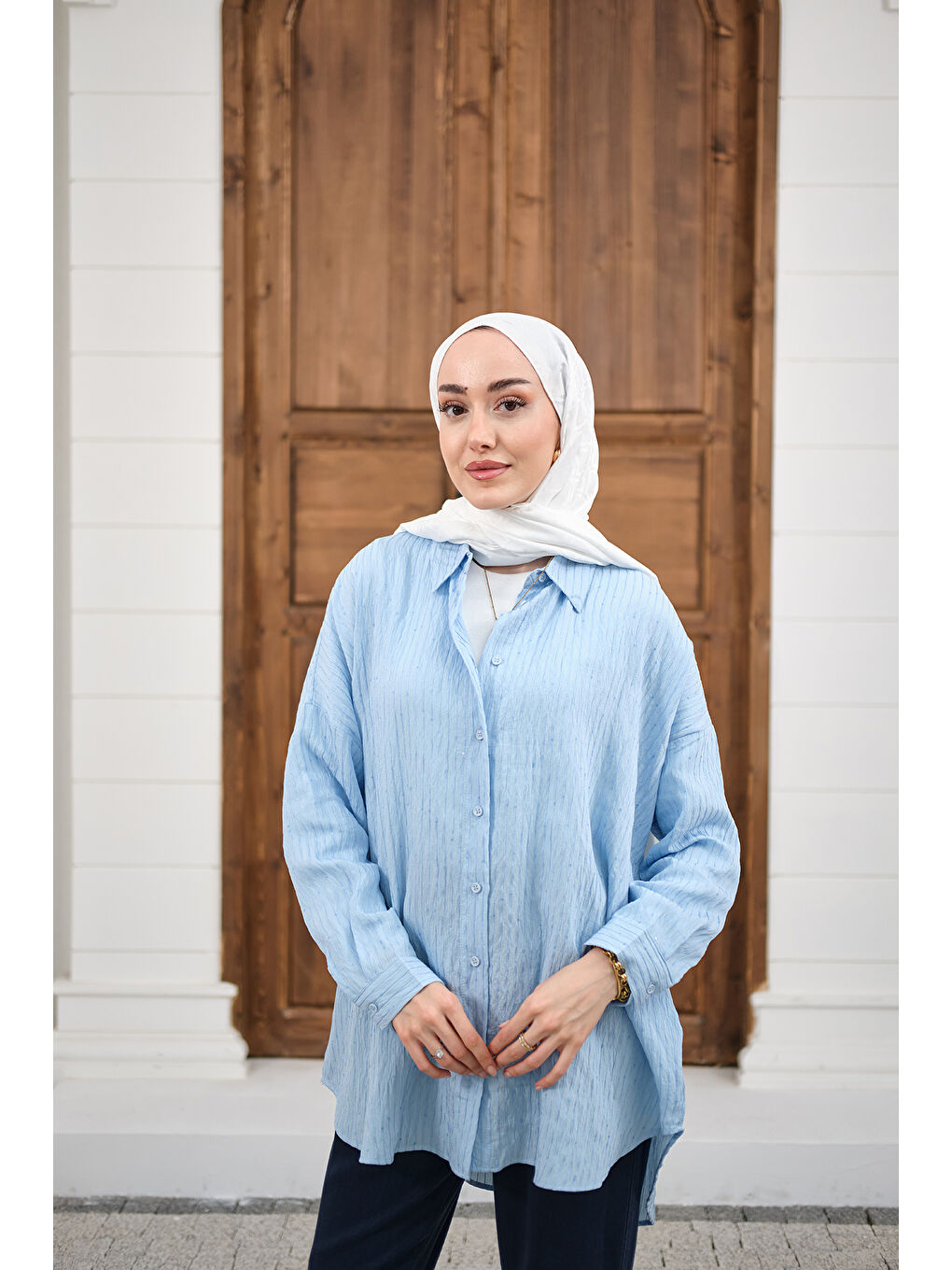 Kadın Pul Detaylı Kendinden Desen Gömlek Açık Mavi-2