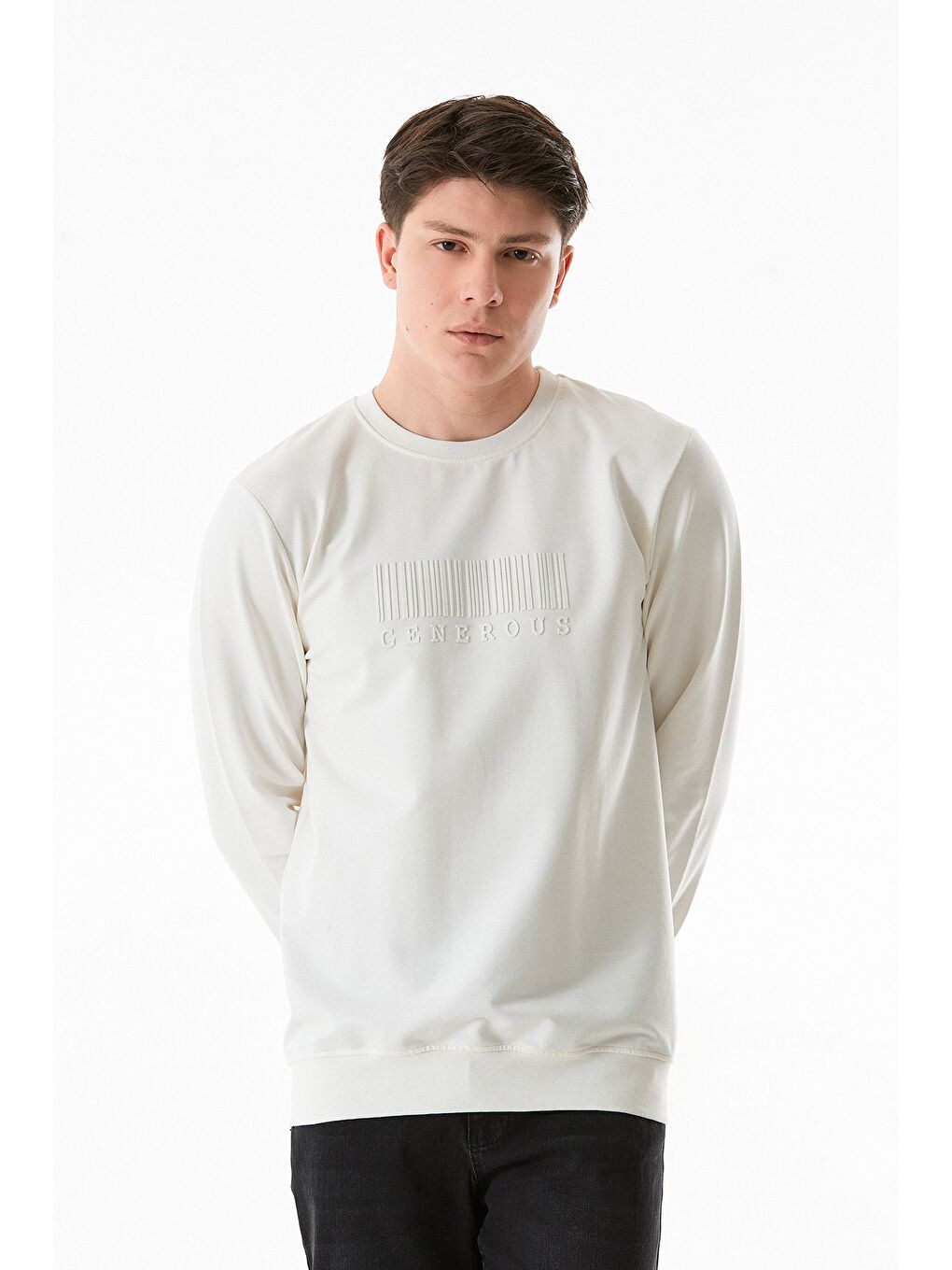 Ekru Yazı Kabartmalı Bisiklet Yaka Sweatshirt