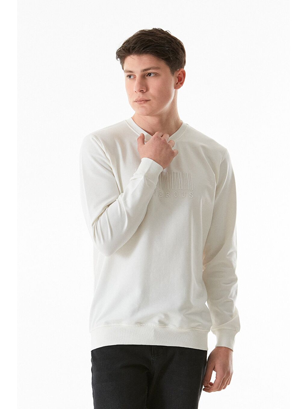 Ekru Yazı Kabartmalı Bisiklet Yaka Sweatshirt-2