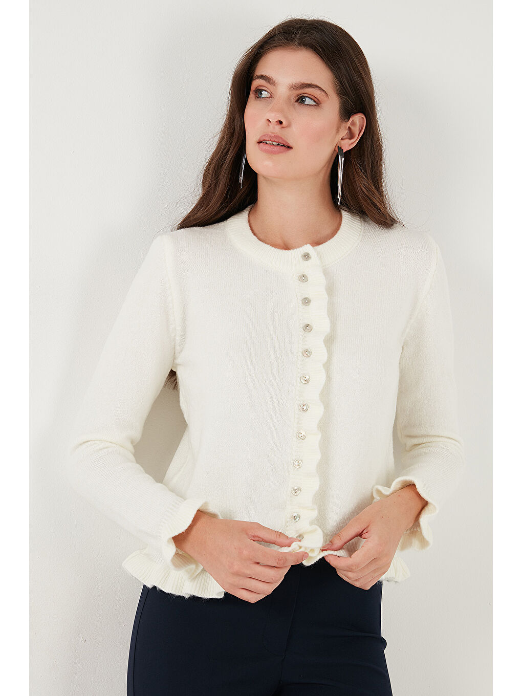 Ekru Premium Pile Detaylı Regular Fit Yuvarlak Yaka Kadın Triko Hırka 680HI00038-5