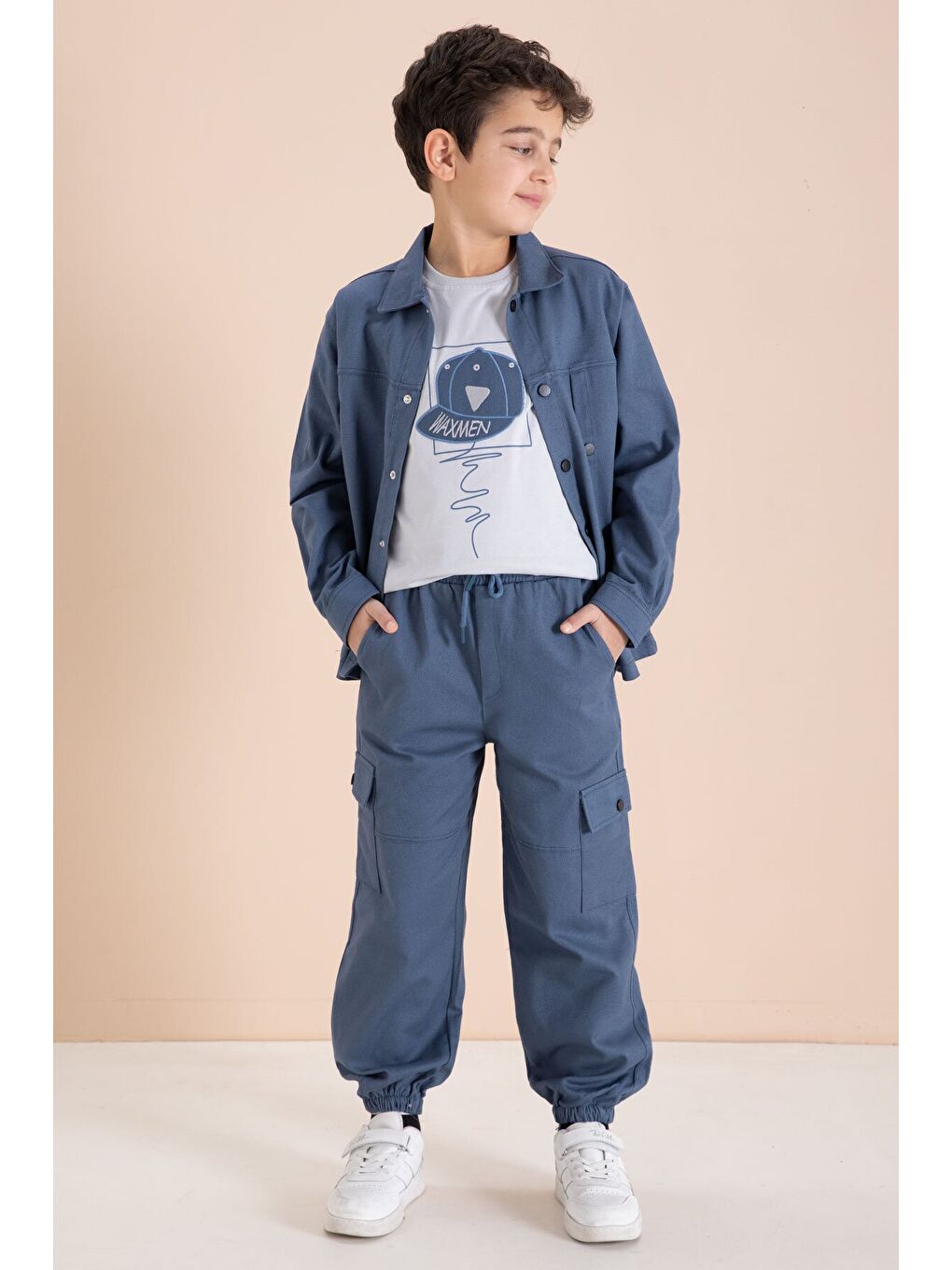 Mavi Kargo Cepli Jean Ceketli ve Pantolonlu Erkek Çocuk Tişörtlü 3lü Takım 23536-2