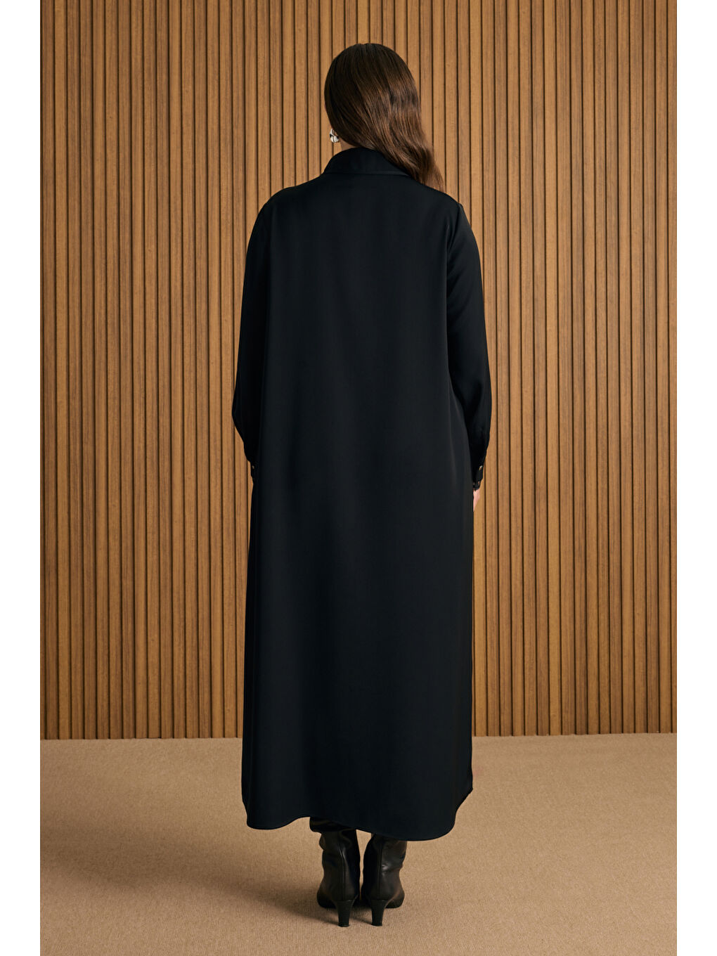 Siyah Yaka ve Kol Ucu Organze Detaylı Ferace-5