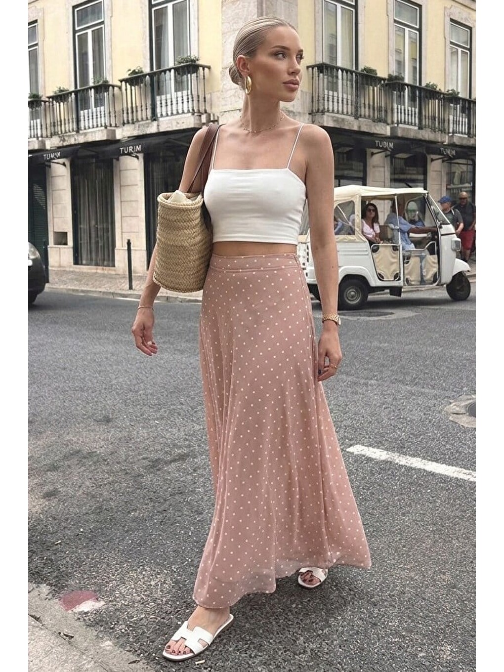 Bej Minimal Puantiye Desen Şifon Astarlı Etek Mg2821