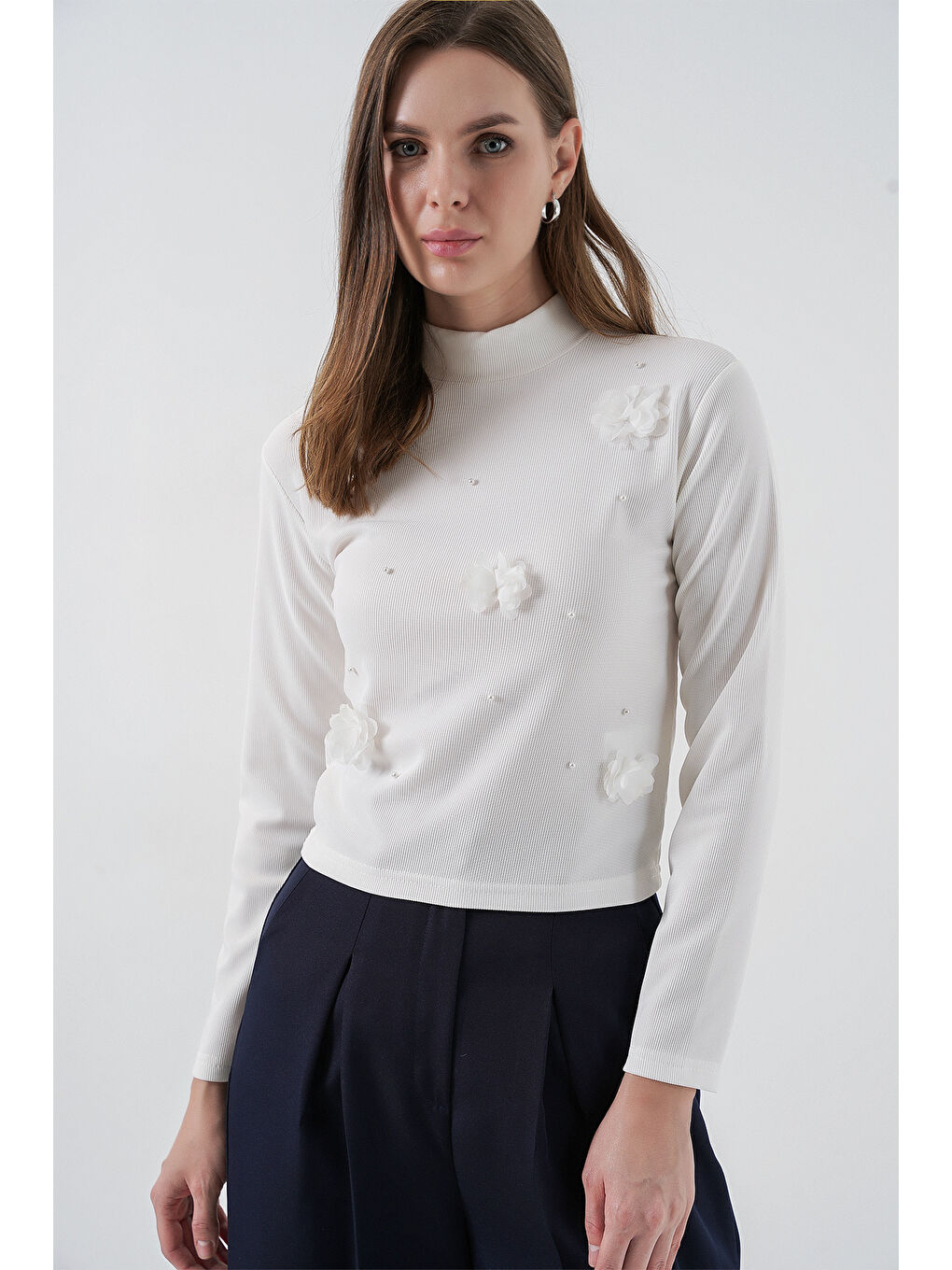 Kadın Çiçekli Örme Bluz 978 - Beyaz-3