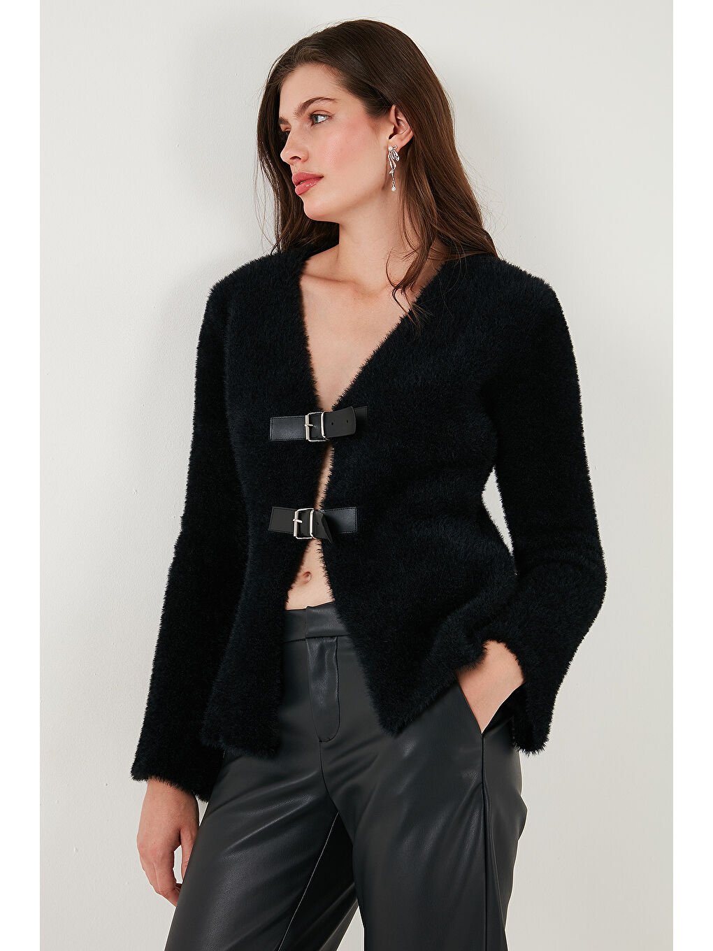 Siyah Premium Regular Fit V Yaka Çift Kemerli Pelüş Hırka 680HI00112-1