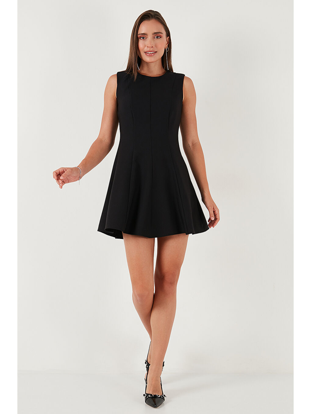 Siyah Regular Fit Bisiklet Yaka Volanlı Mini Boy Elbise 6525647-1