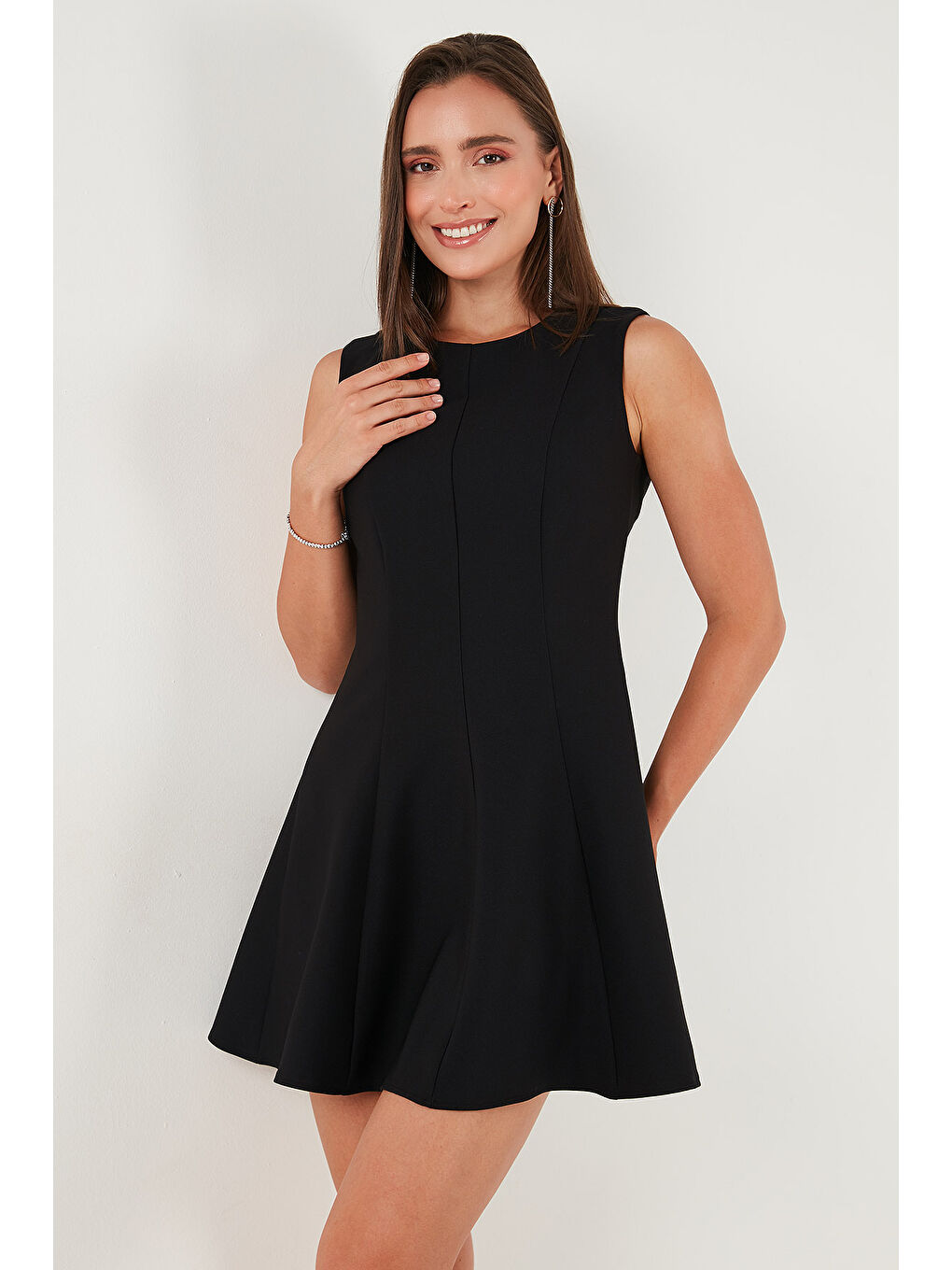 Siyah Regular Fit Bisiklet Yaka Volanlı Mini Boy Elbise 6525647-2