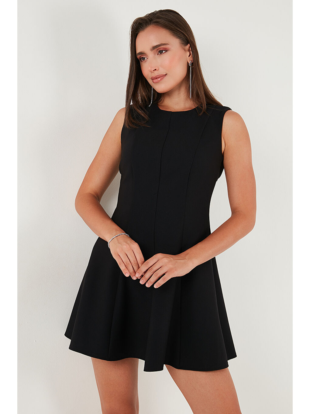 Siyah Regular Fit Bisiklet Yaka Volanlı Mini Boy Elbise 6525647-3