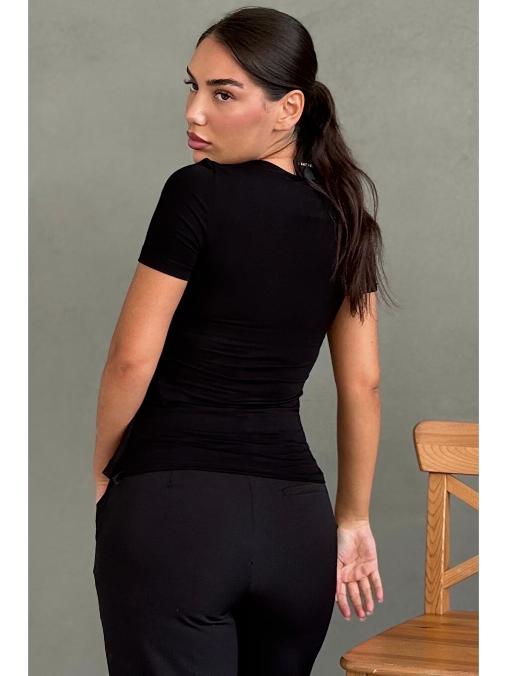 Siyah Dantel Detaylı Slim Fit Kısa Kol Kadın Hırka Mg2710-1