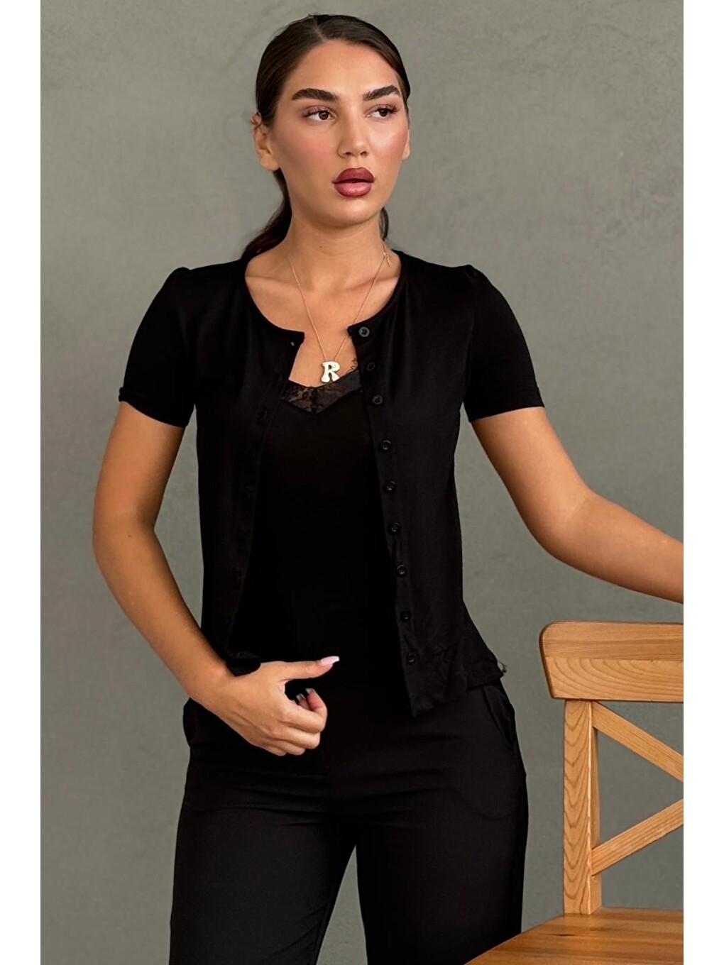 Siyah Dantel Detaylı Slim Fit Kısa Kol Kadın Hırka Mg2710-2