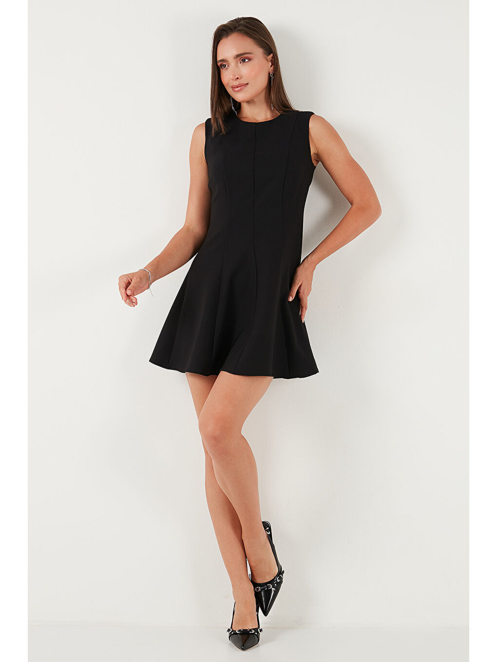 Siyah Regular Fit Bisiklet Yaka Volanlı Mini Boy Elbise 6525647-4