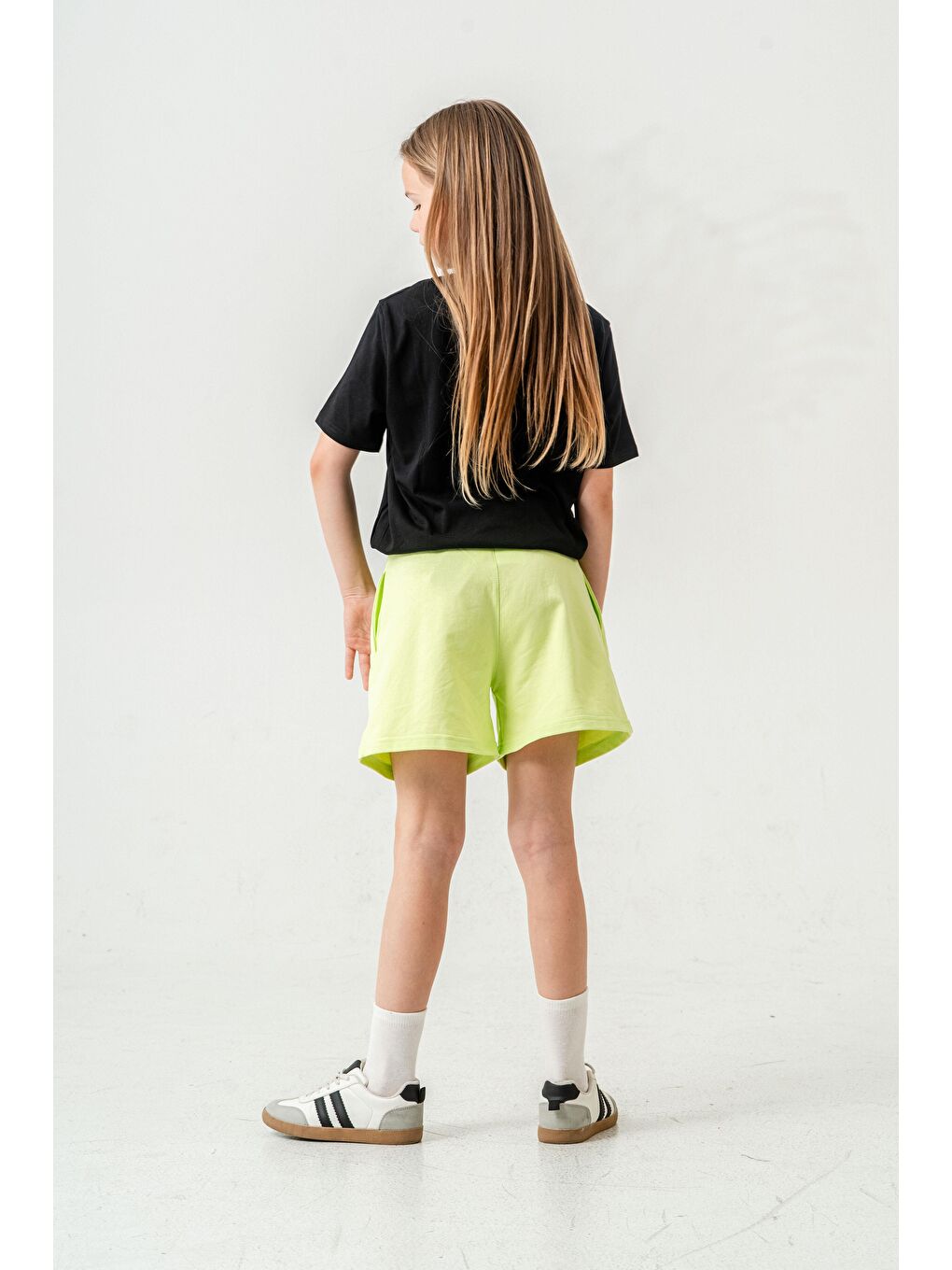 Yeşil Nice Nakışlı Kız Çocuk Şort-11