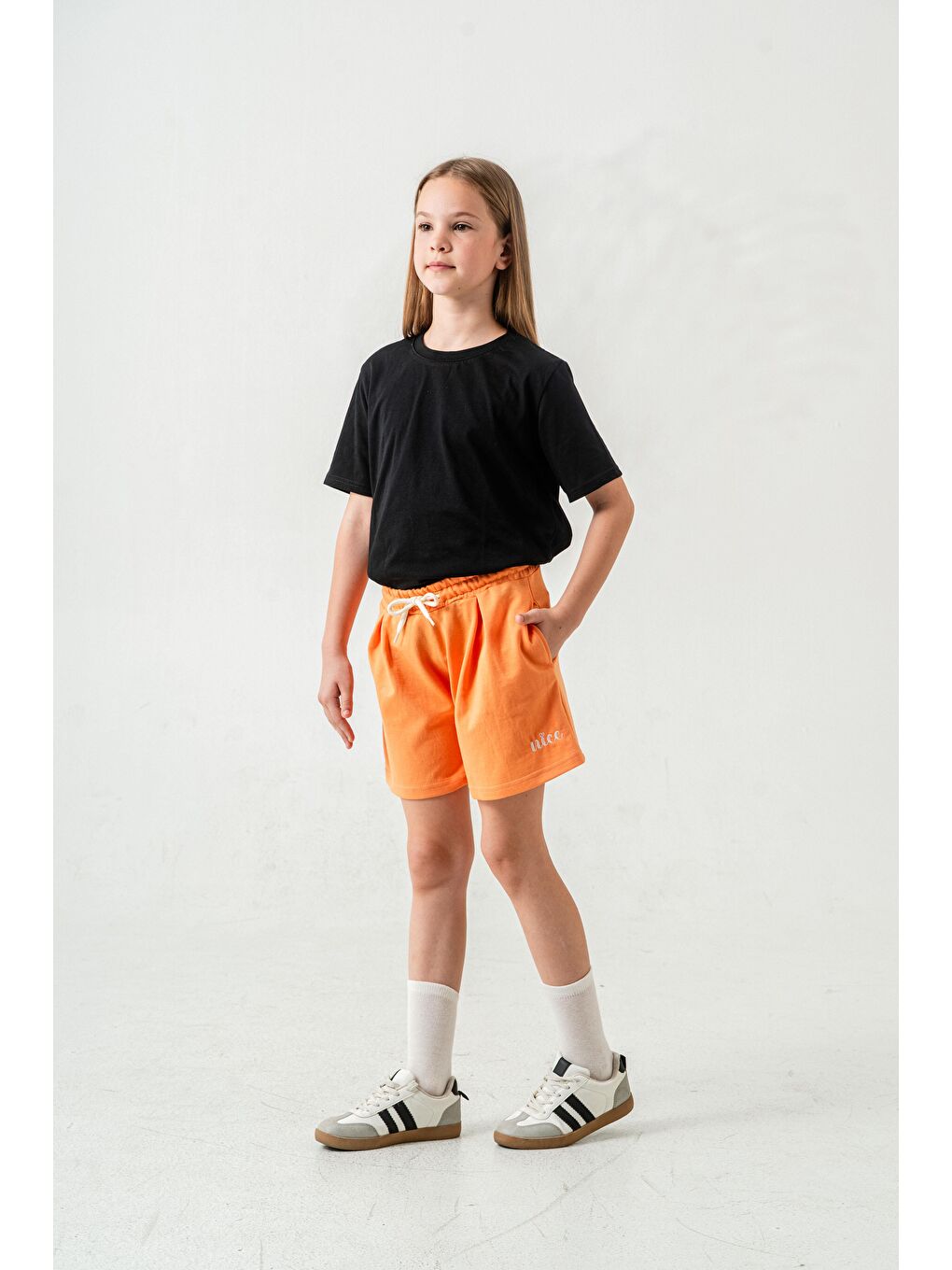 Turuncu Nice Nakışlı Kız Çocuk Şort-2