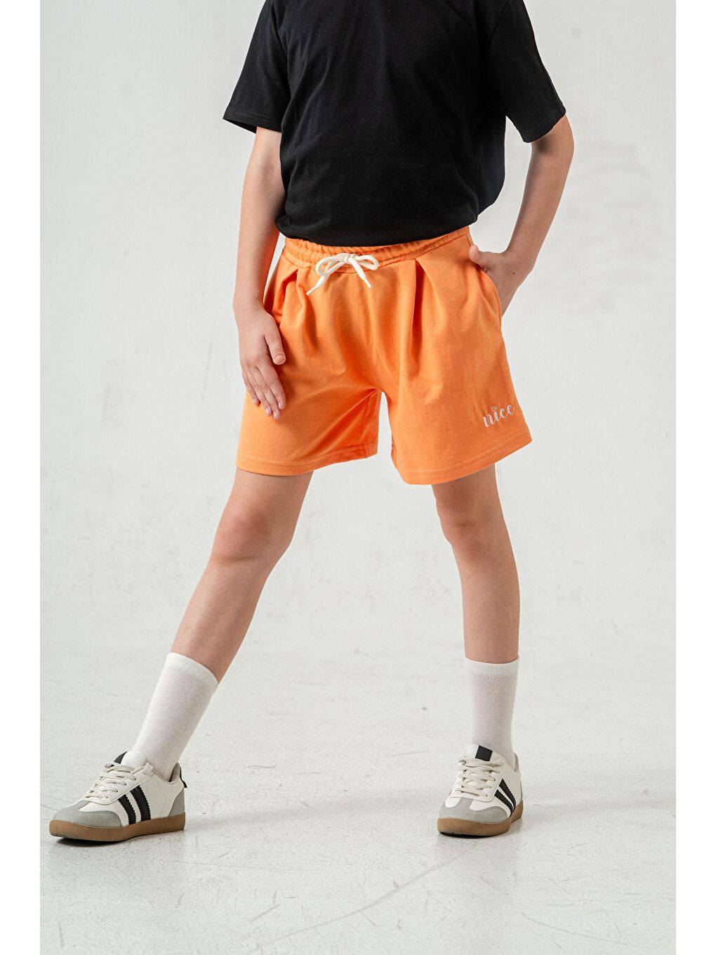 Turuncu Nice Nakışlı Kız Çocuk Şort-6