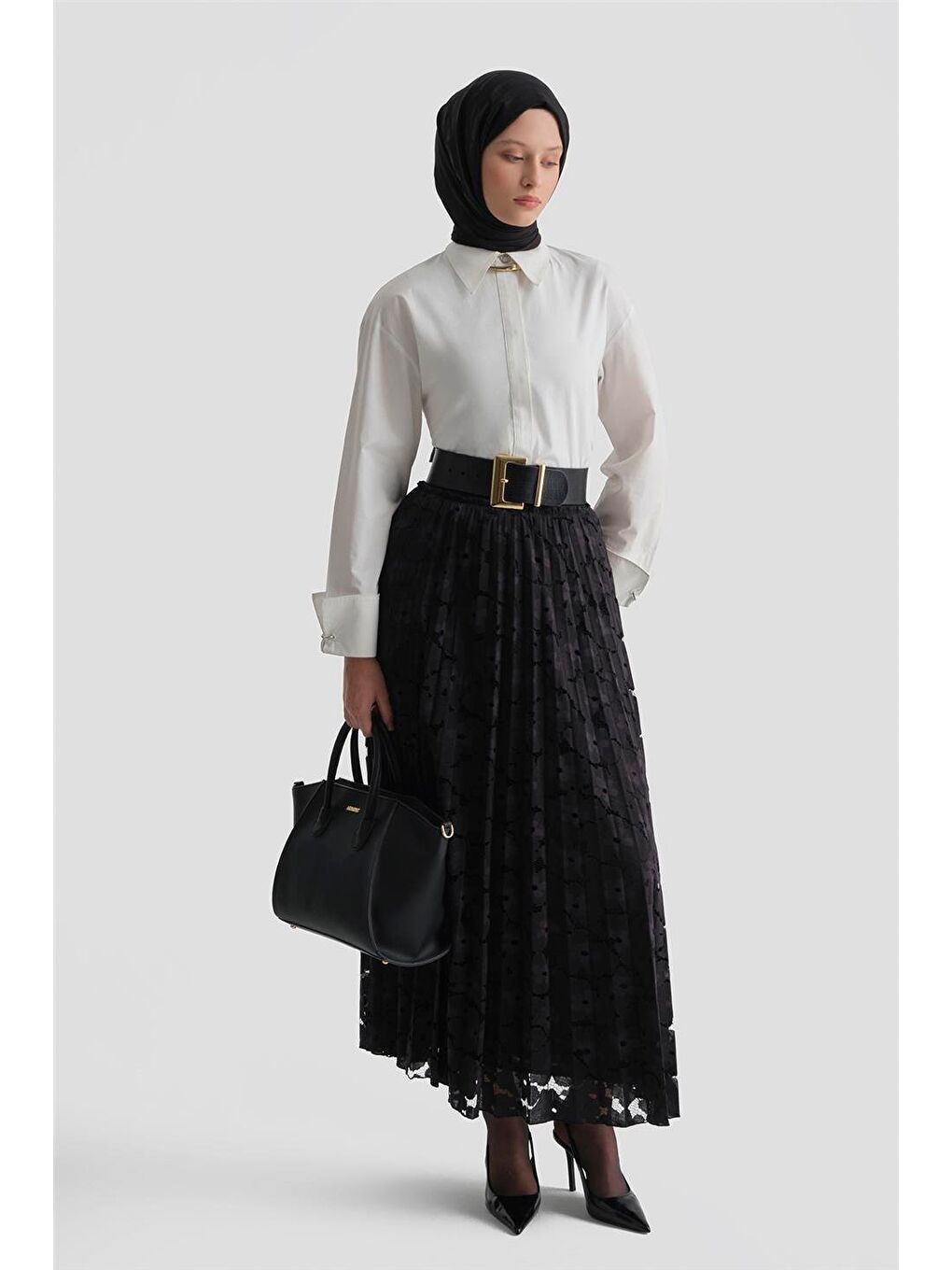 Dantelli Piliseli Etek Siyah-1