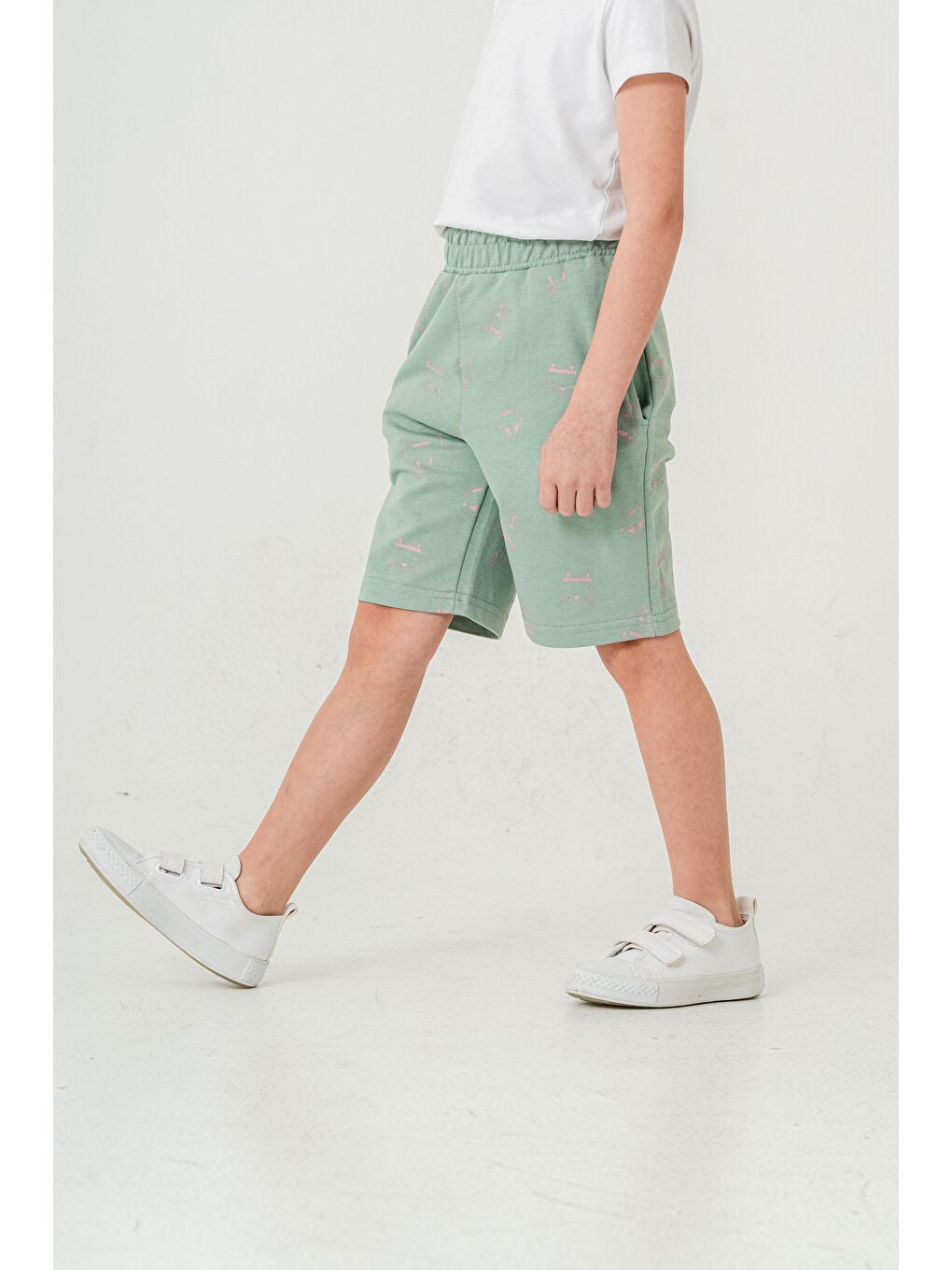 Yeşil Tüm Alan Kedi Baskılı Erkek Çocuk Şort-3