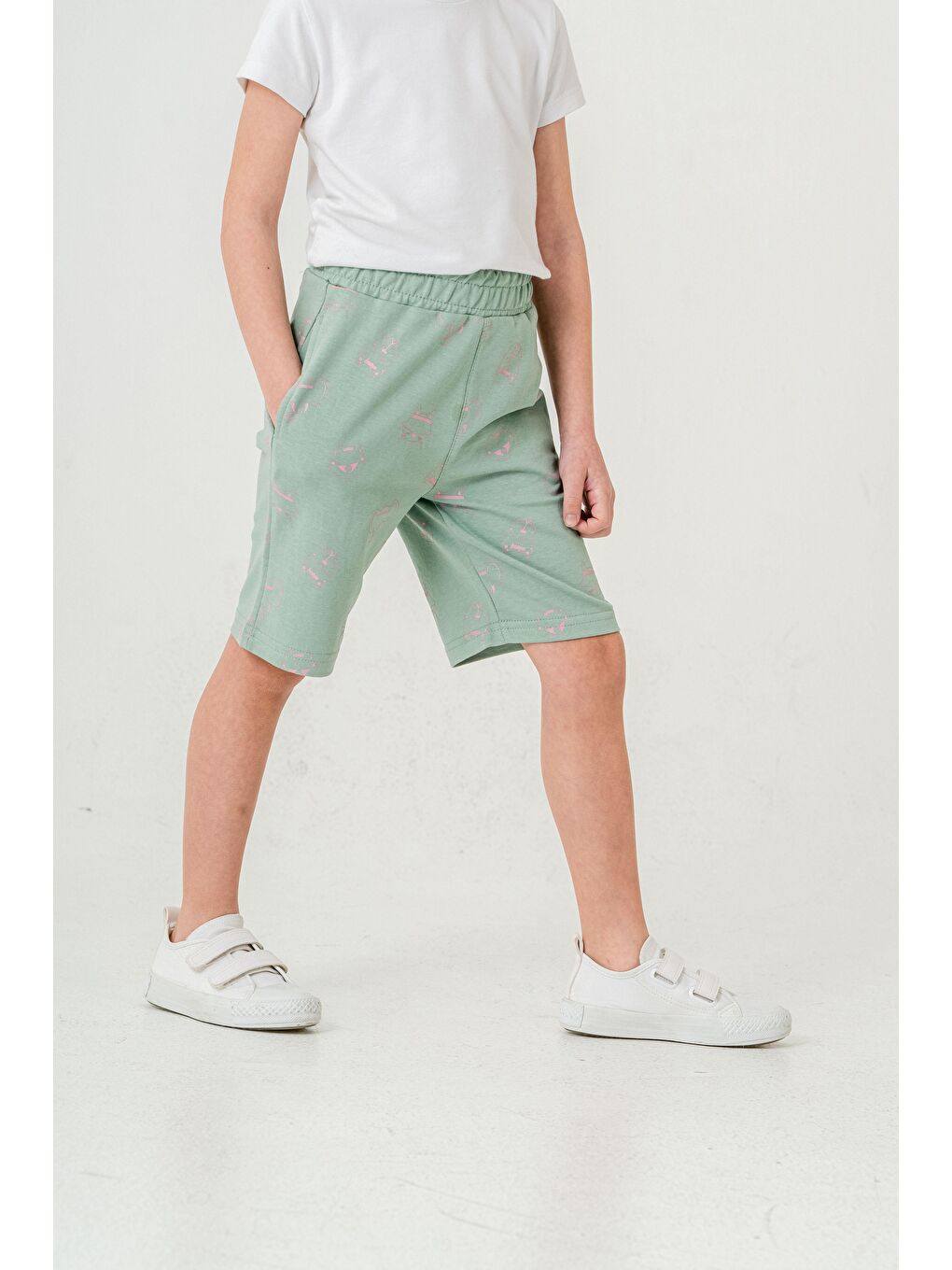 Yeşil Tüm Alan Kedi Baskılı Erkek Çocuk Şort-4