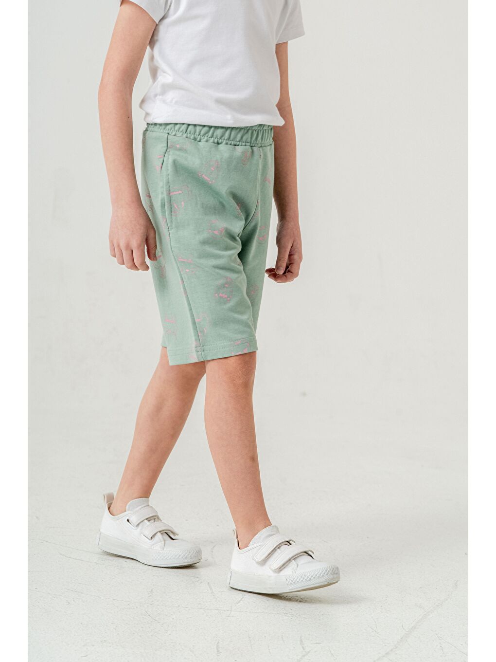 Yeşil Tüm Alan Kedi Baskılı Erkek Çocuk Şort-5