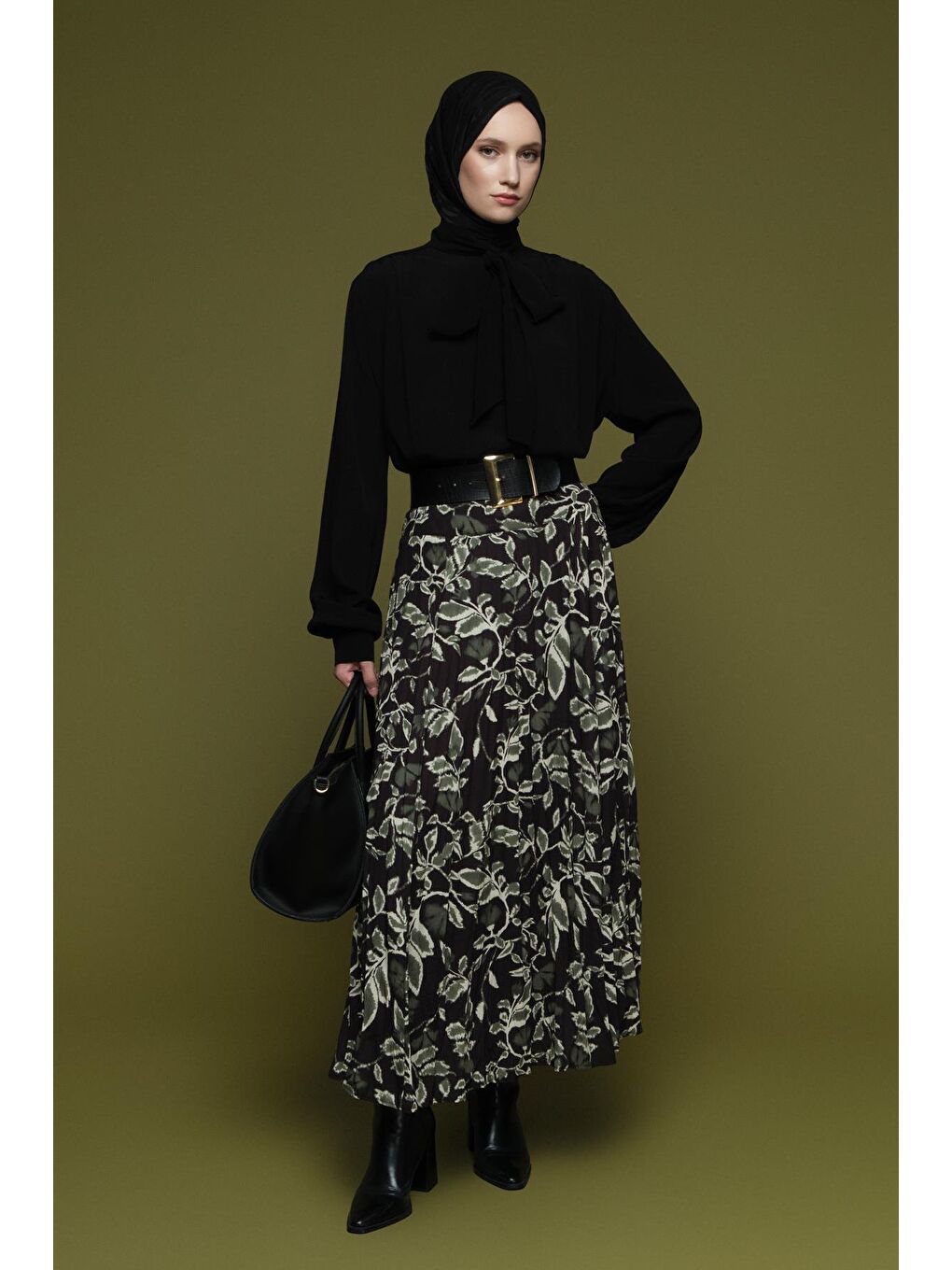 Çiçek Desenli Kırışık Görünümlü Etek Yeşil-1