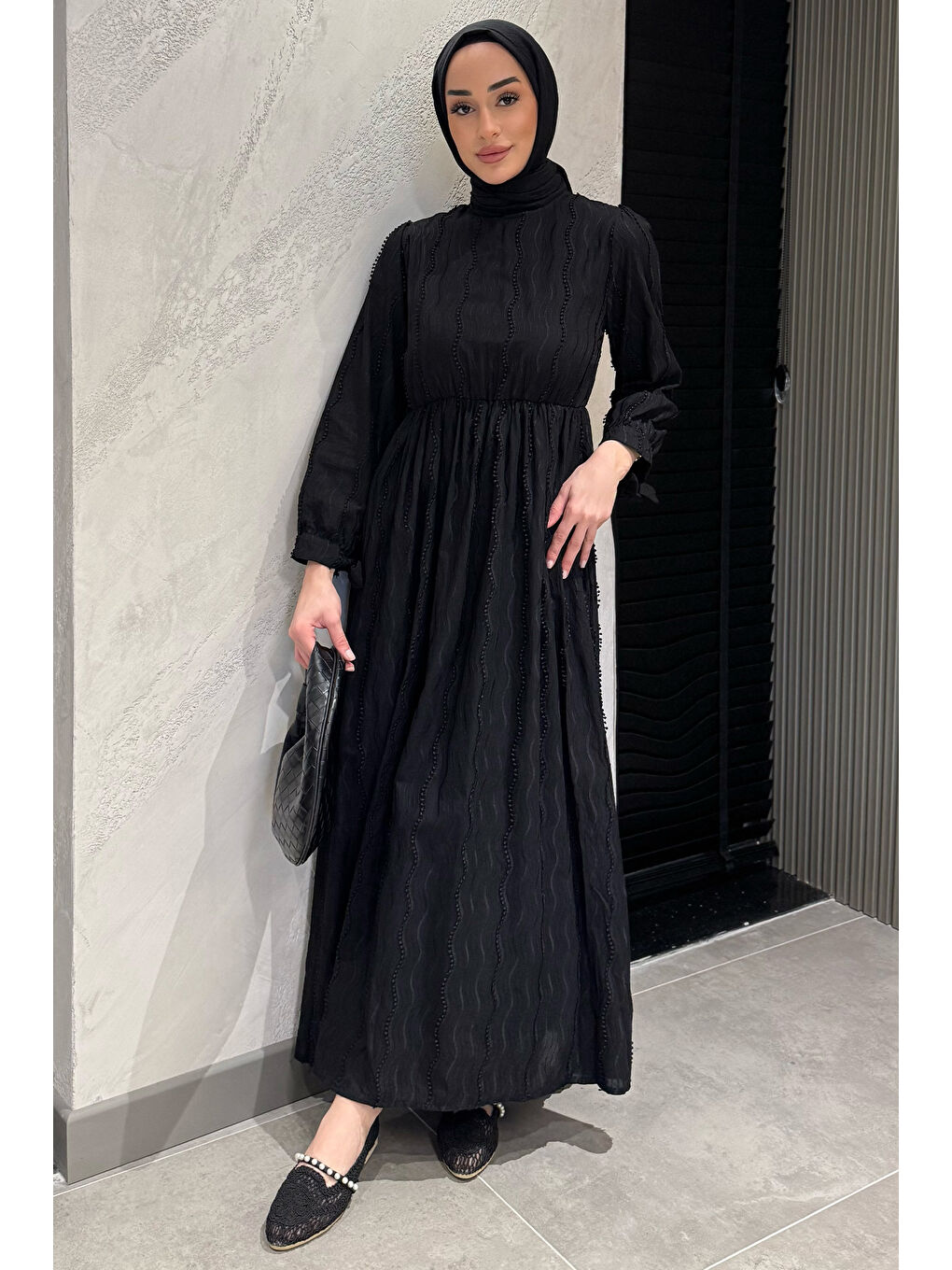 Siyah Kadın Bisiklet Yaka Bilek Bağlamalı Tesettür Fistolu Elbise-3