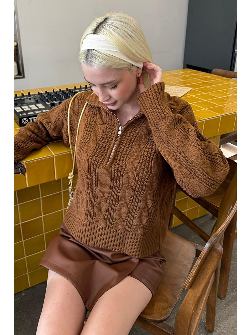 Kahverengi Örgü Desenli Kadın Triko Kazak Mg2546-5