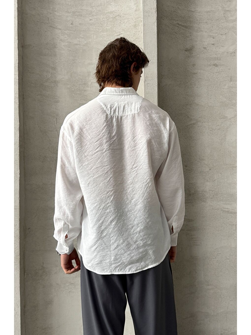 Beyaz Erkek Oversize Modal Gömlek-4