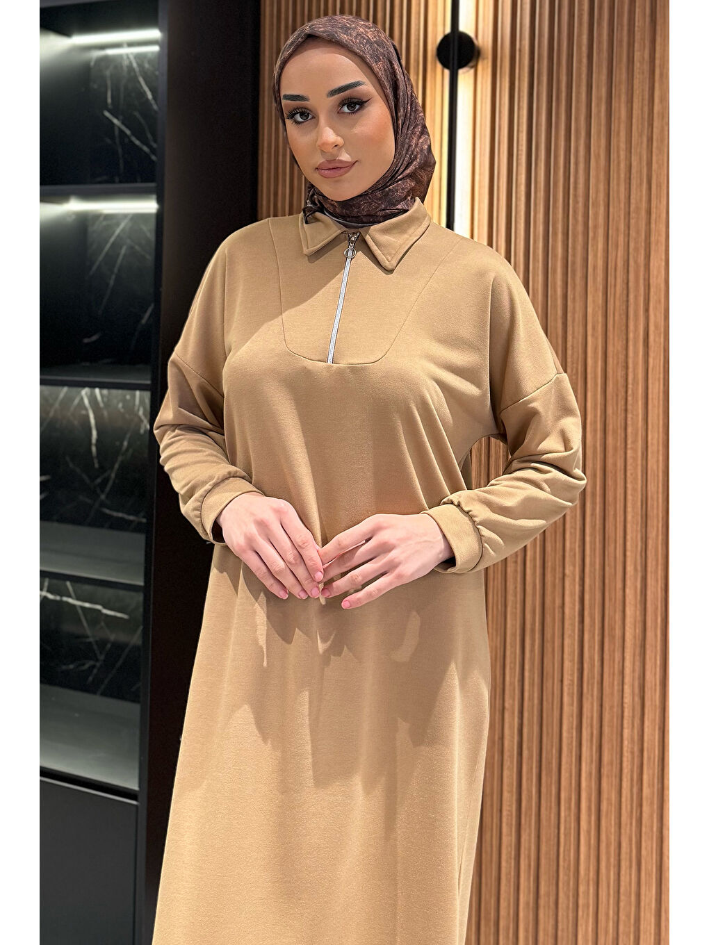 Bej Yarım Fermuarlı Tesettür Elbise-3