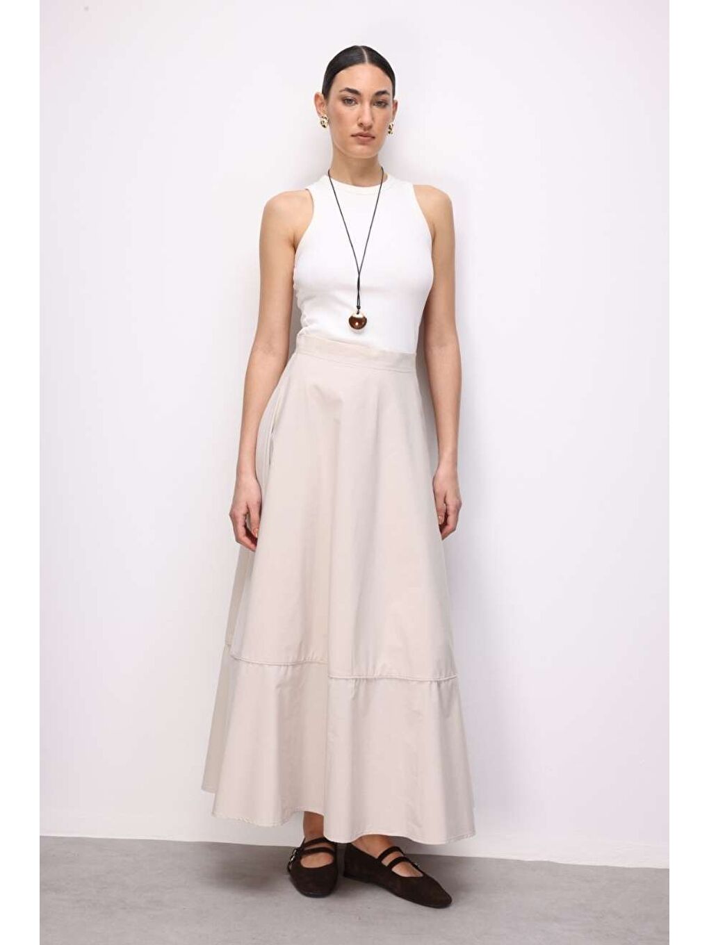 Pamuklu Evaze Volanlı Maksi Bej Rengi Etek
