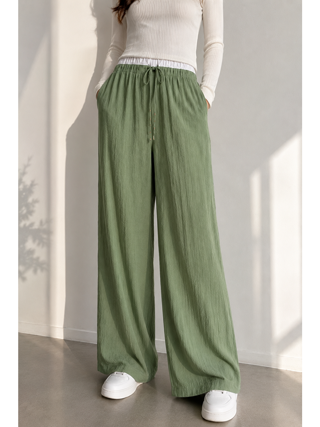 Yeşil Kadın Yazlık Cepli Krinkıl Geniş Paça Bol Paça Pantolon