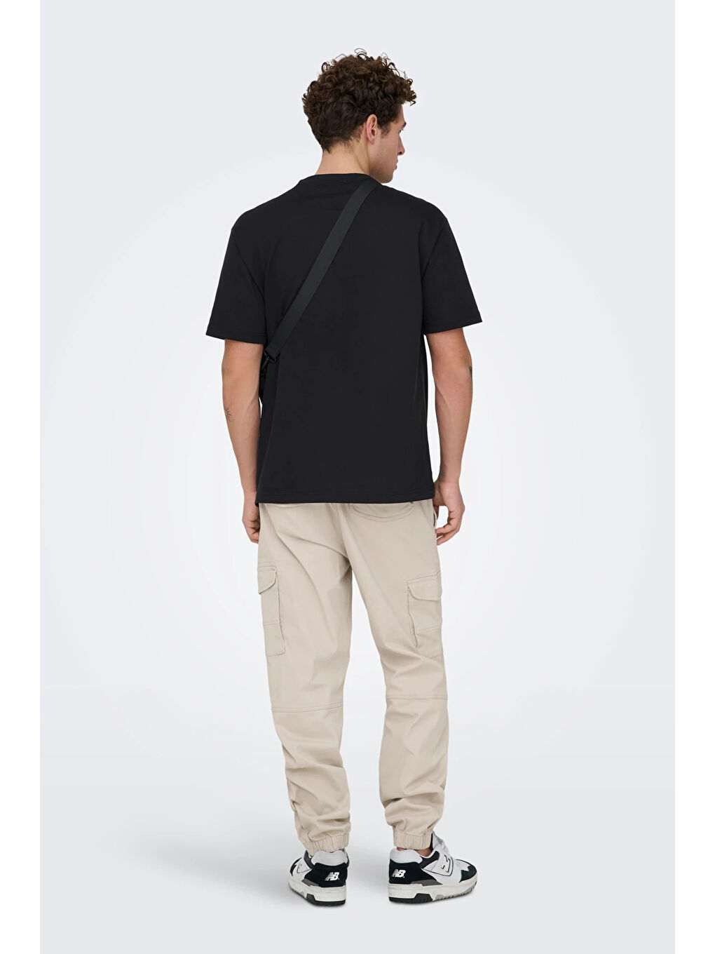 Siyah Onsfred % 100 Pamuk Relaxed Fit Bisiklet Yaka T Shirt 22022532-1