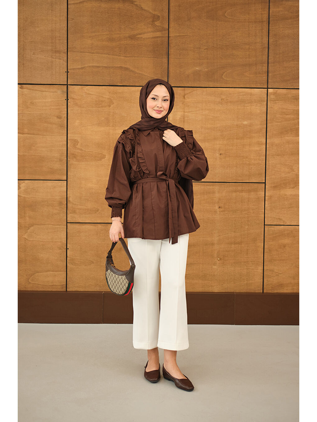 Kadın Fırfır Detaylı Gömlek Kahverengi-1