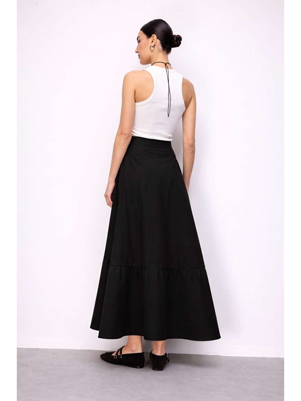 Pamuklu Evaze Volanlı Maksi Siyah Etek-2