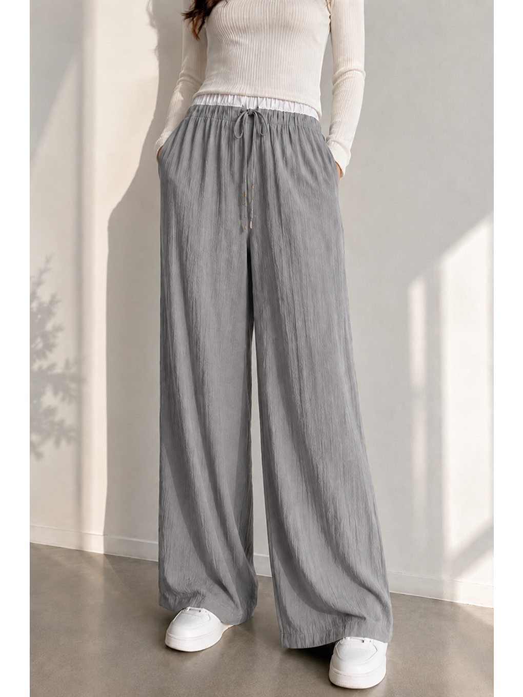 Gri Kadın Yazlık Cepli Krinkıl Geniş Paça Bol Paça Pantolon