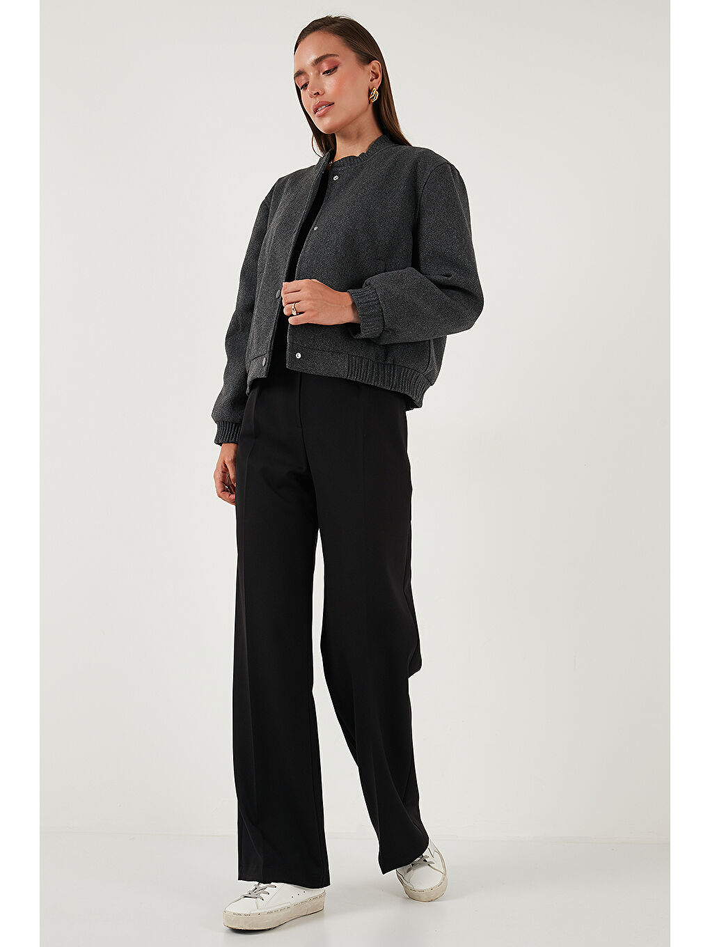 Antrasit Loose Fit Sıfır Yaka Çıtçıtlı Kaşe Kısa Mont 6810178-2