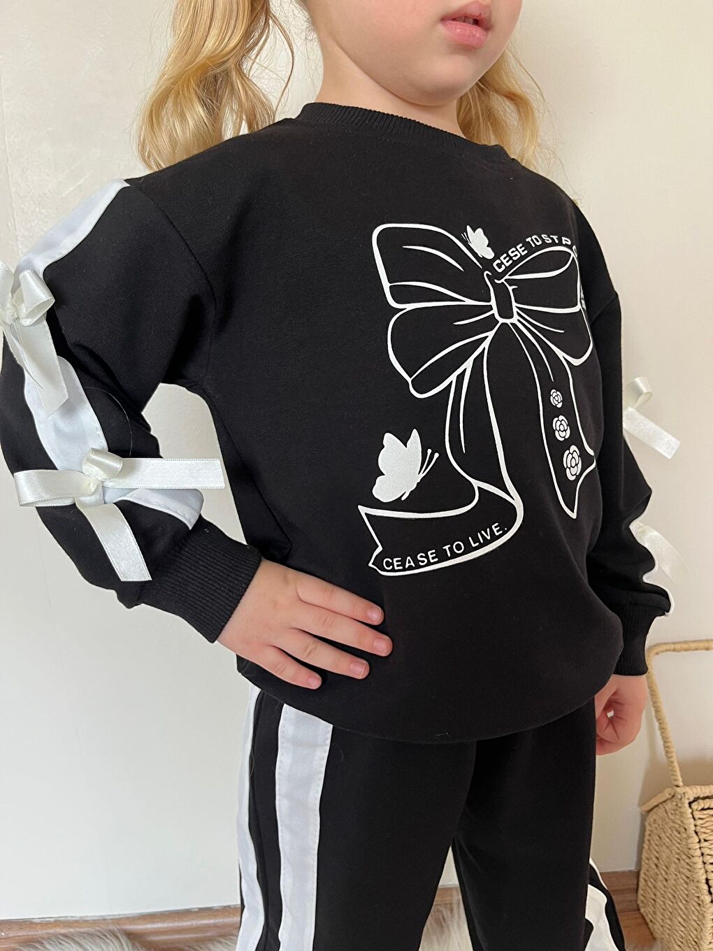 Siyah Kız Çocuk Şerit Detaylı Kurdela Baskı Eşofman Takım-3