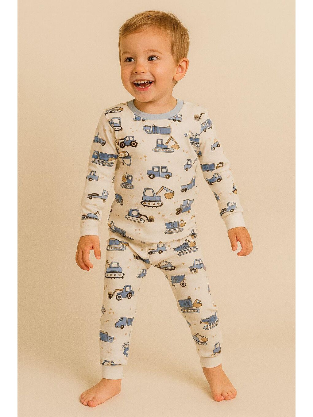 Karışık Erkek Çocuk Traktör Desenli Pijama Takımı