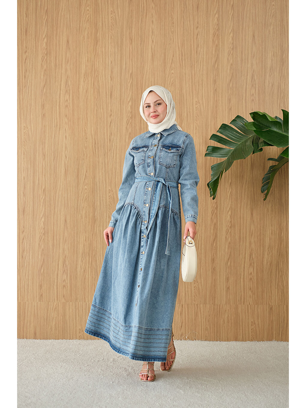 Kadın Çift Cepli Bel Büzgü Ve Dikiş Detay Boydan Düğmeli Jean Elbise Buz Mavi-3