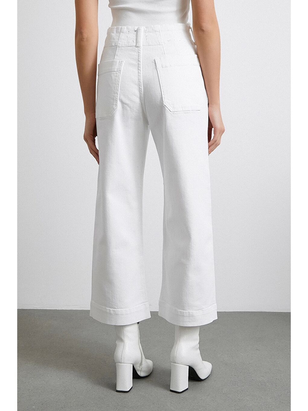 Never More Cep Ve Düğme Detaylı Wide Leg Jean Beyaz - 5