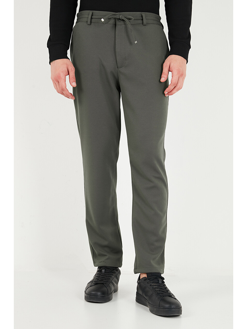 Haki Regular Fit Düz Paça Bağlamalı Pantolon 6843700-3