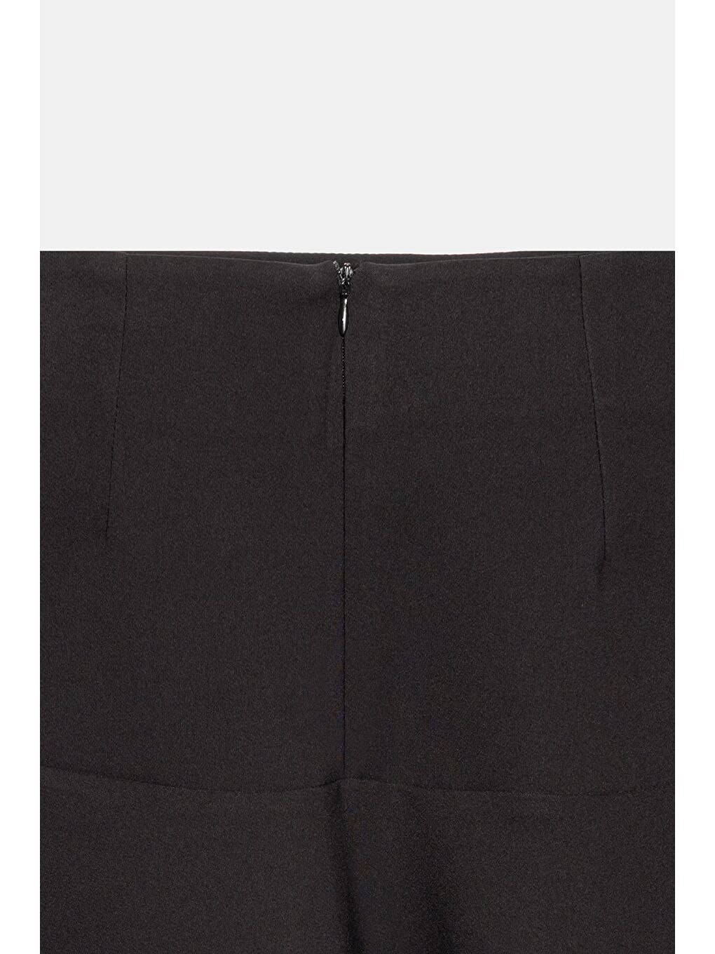 Siyah Kadın A Kesim Normal Bel Volanlı Dokuma Mini Etek-3